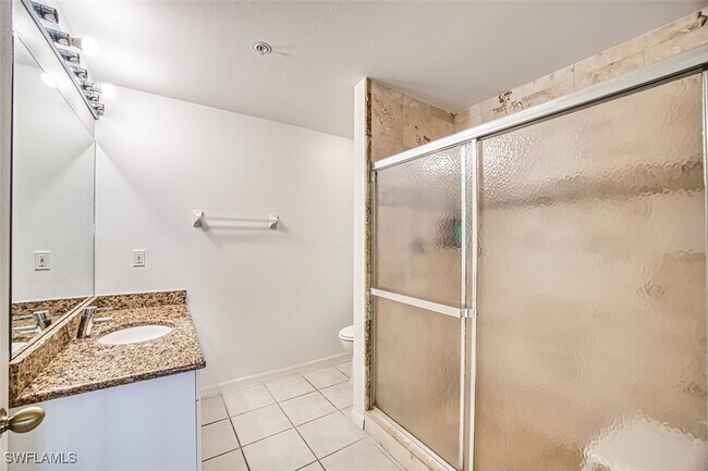 Building Photo - 14817 Laguna Dr
