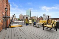 Building Photo - 127 Beacon St