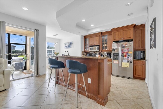 Building Photo - 8200 NW 128th Ln