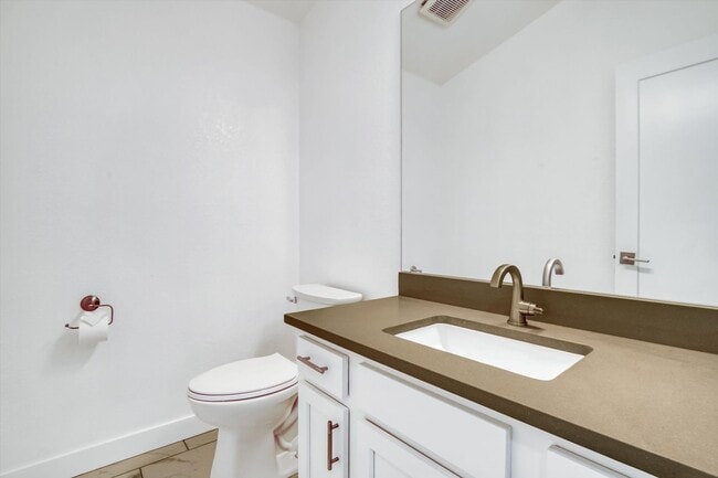 Building Photo - Charming Olde Town Arvada Home!