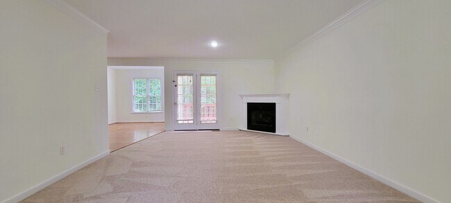 Building Photo - 12351 Grove Pl