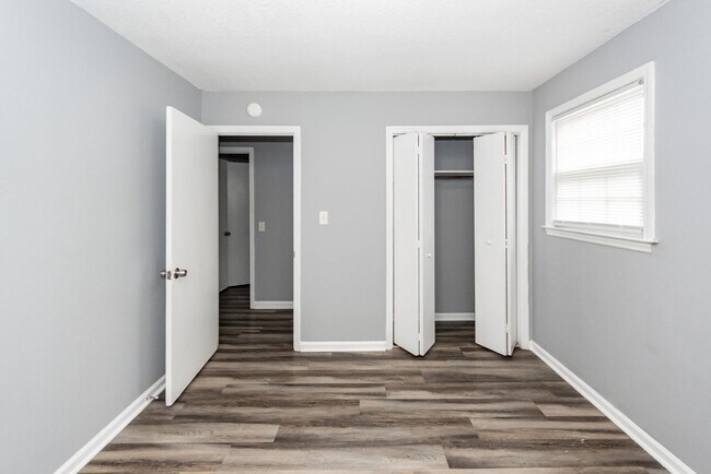 Building Photo - 4446 Farmwood St