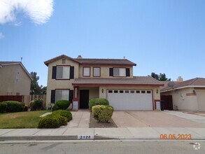 Building Photo - Large 2 Story in the West Park Development...