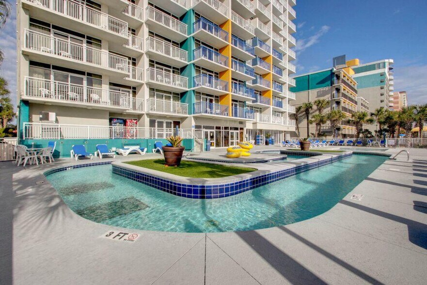 Building Photo - 1700 N Ocean Blvd
