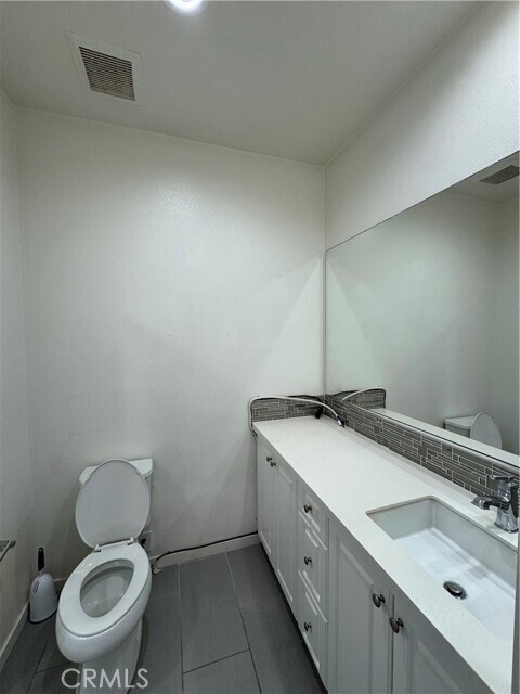 Building Photo - 20988 Cornerstone Dr