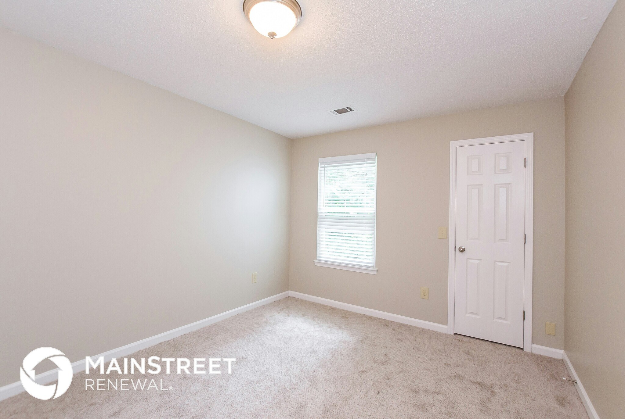 Building Photo - 5305 Brickleberry Way