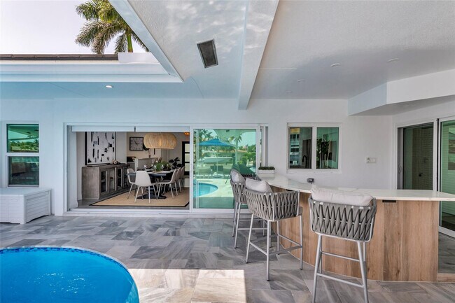 Building Photo - 3108 NE 42nd Ct