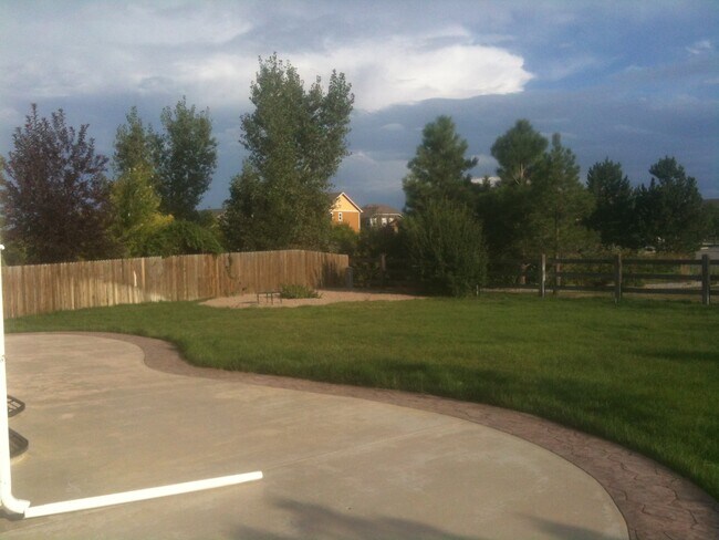 Building Photo - 903 Saddlebrook Ln