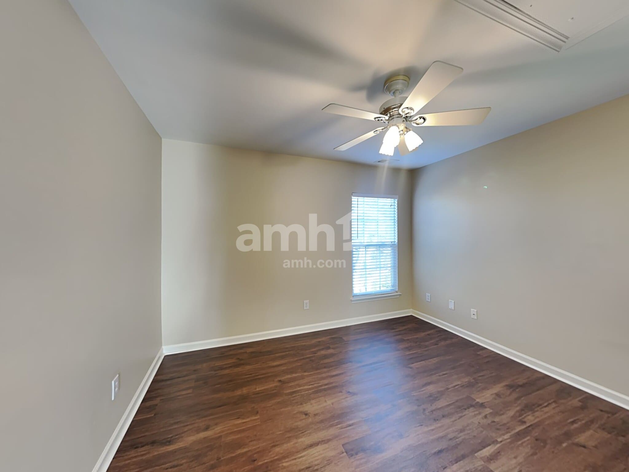 Building Photo - 9725 Autumn Applause Dr