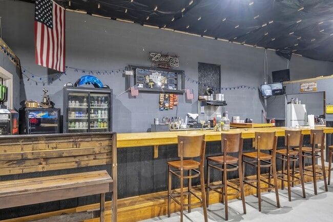 Building Photo - 1409 Buffalo Rd