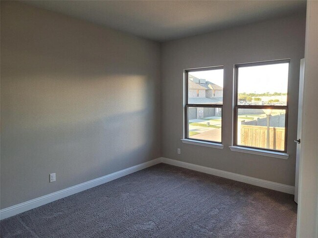 Building Photo - 124 Settlers Wy