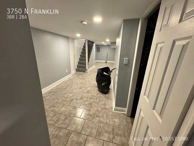 Building Photo - 3750 N Franklin-