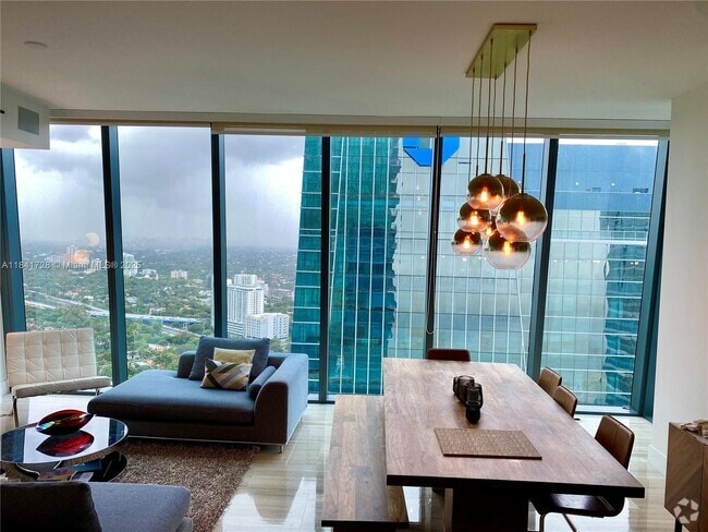 Building Photo - 1451 Brickell Ave