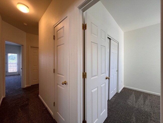 Building Photo - Mallard Estates 4 Bedroom, 2 Bath Home- Fallon, NV