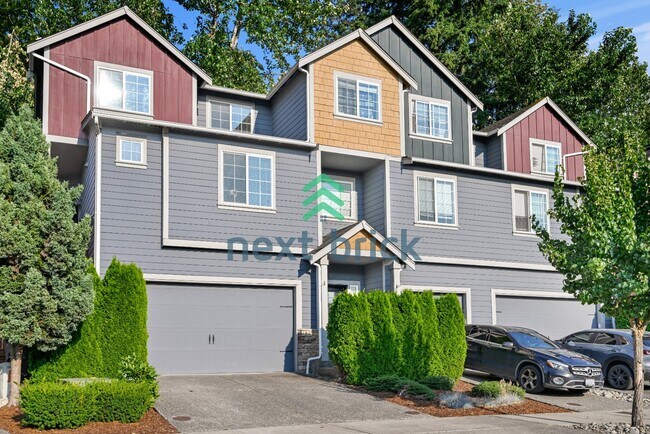 Building Photo - "Spacious 4-Bed Townhouse Retreat: 3.5 Baths & 2400 sq ft of Comfort in Auburn, WA!"