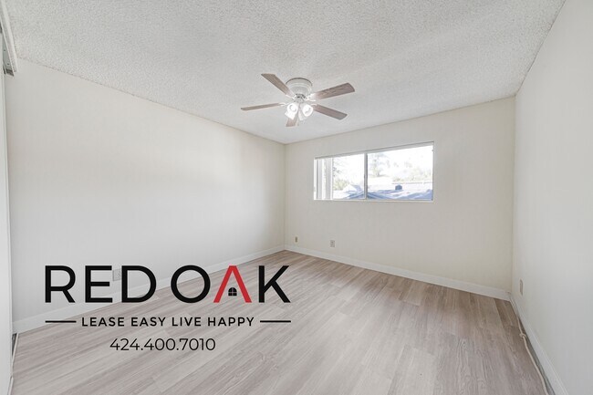 Building Photo - 400 N Mentor Ave