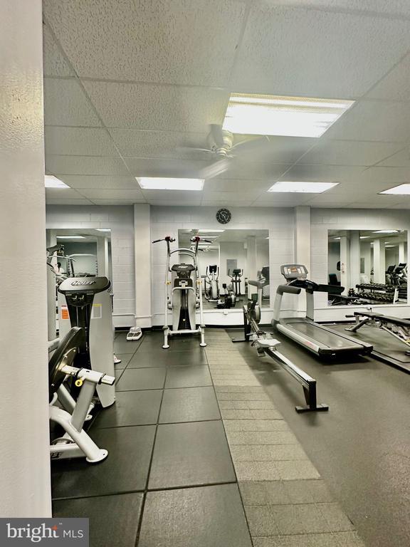 Building Photo - 5500 Friendship Blvd