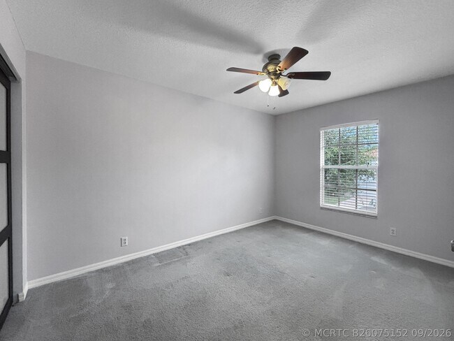 Building Photo - 4528 Thornwood Cir