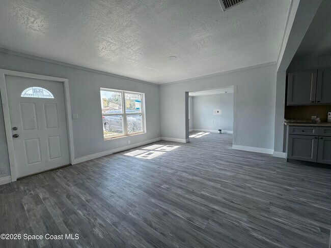 Building Photo - 508 Carolina Ave