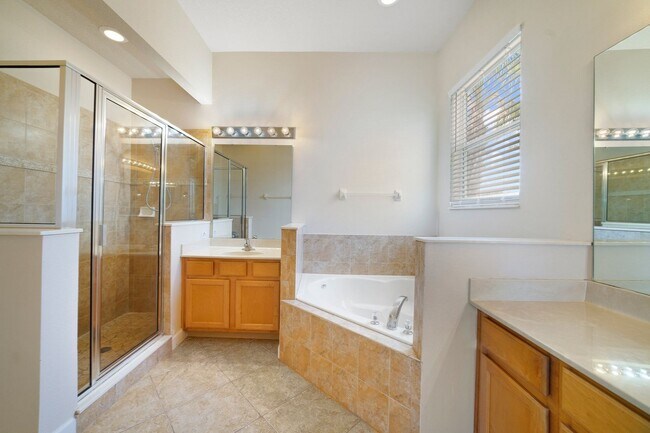 Building Photo - Home with water views in Patriots Landing