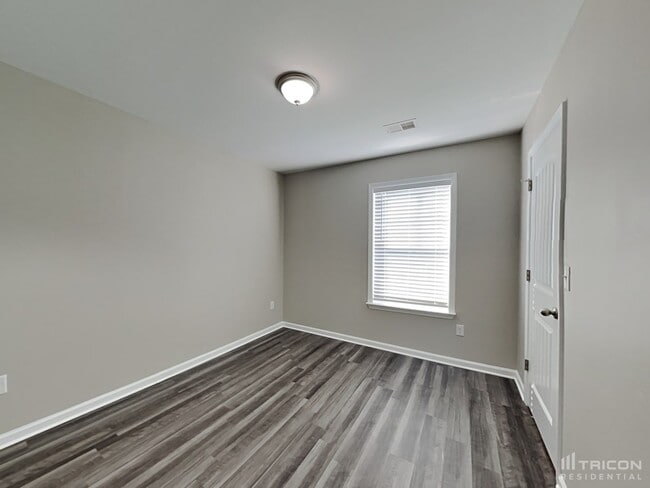Building Photo - 11 James Jackson Dr