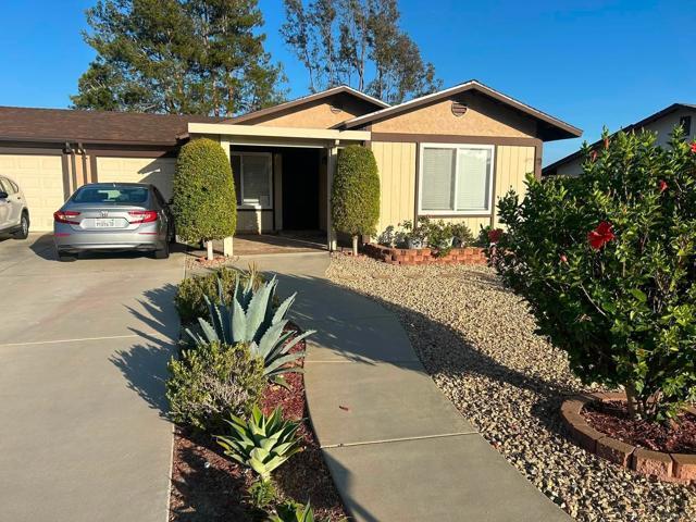 Building Photo - 1404 Highridge Dr