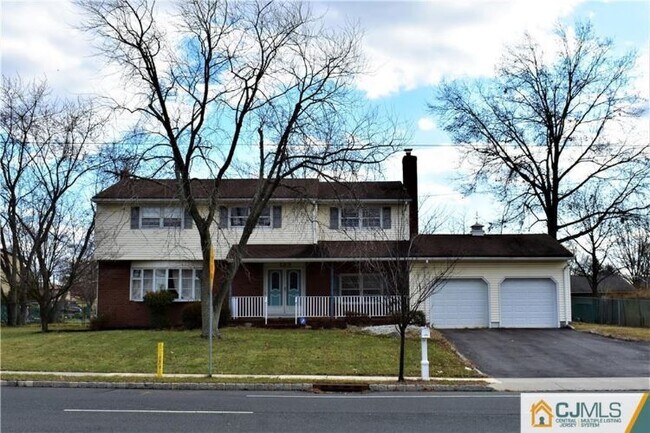 Building Photo - 123 Metlars Ln
