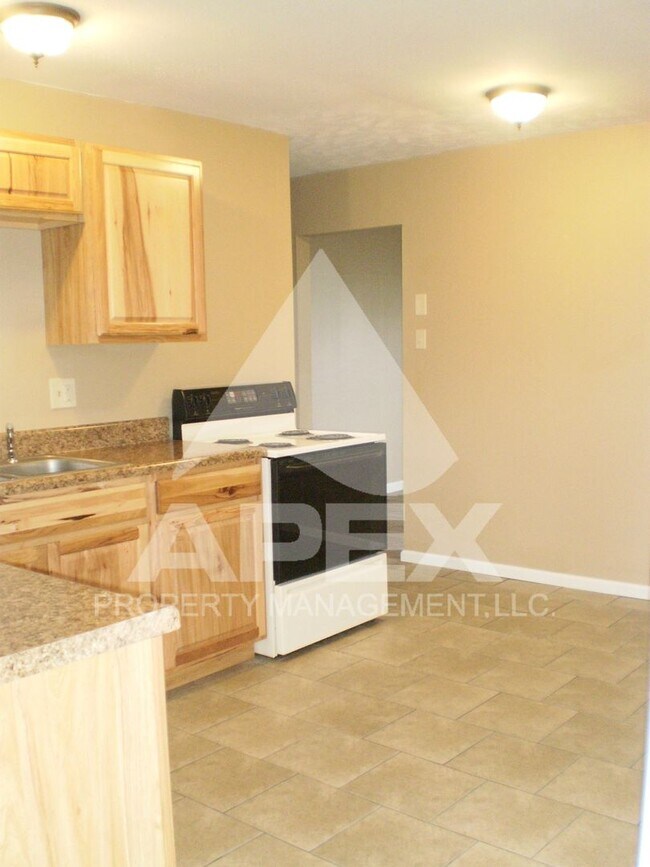 Building Photo - 312 Watauga Dr