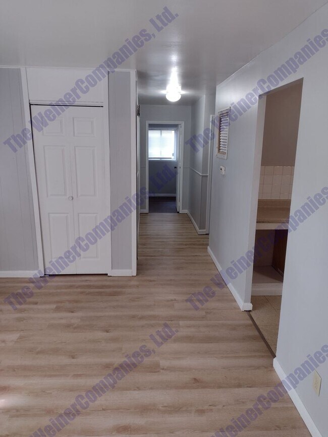 Building Photo - 708 Scottswood Dr