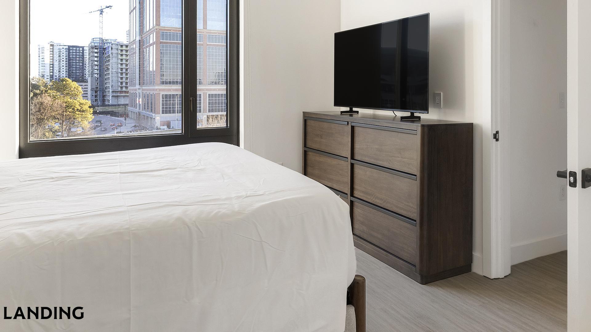 Building Photo - 1007 S Mint St