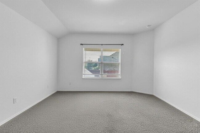 Building Photo - 6013 Amalea Ln