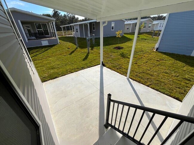 Building Photo - 1005 American Ln