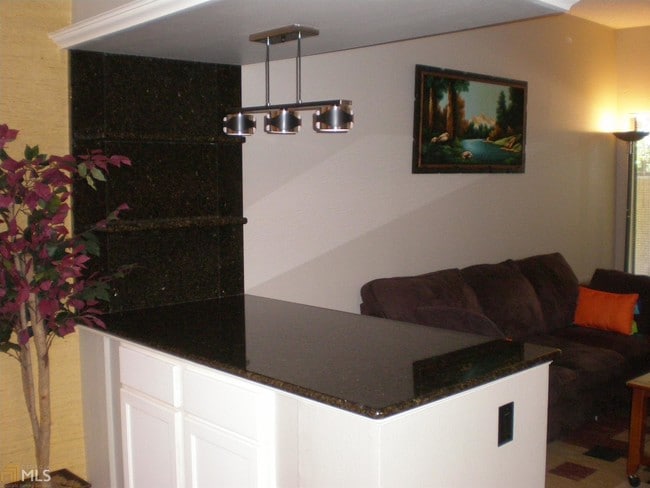 Building Photo - 1962 Spectrum Cir