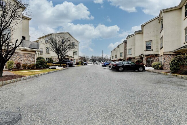 Building Photo - 1625 Paterson Plank Rd