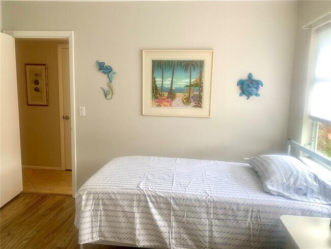 Building Photo - 2310 Canalbluff Pl