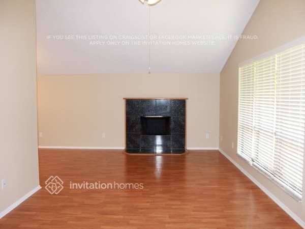 Building Photo - 4005 Stonehaven Rd