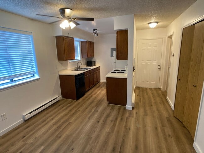 Building Photo - Sable Landing