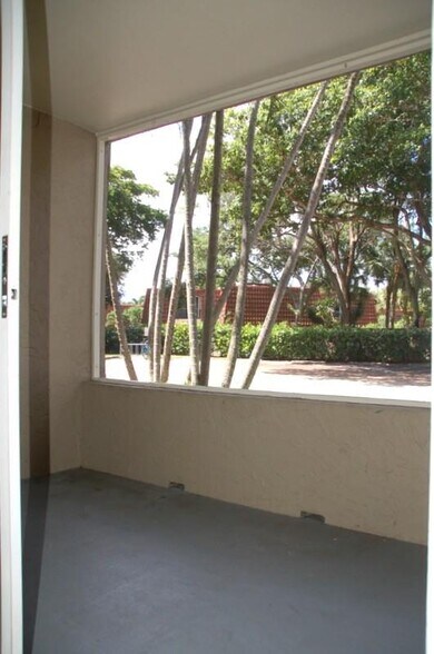 Building Photo - 1845 Palm Cove Blvd