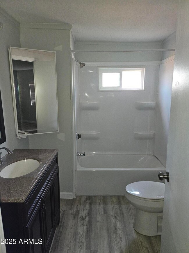 Building Photo - 720 S 97th Pl