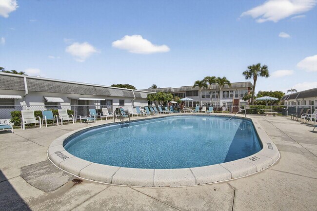 Building Photo - 344 Northampton Q