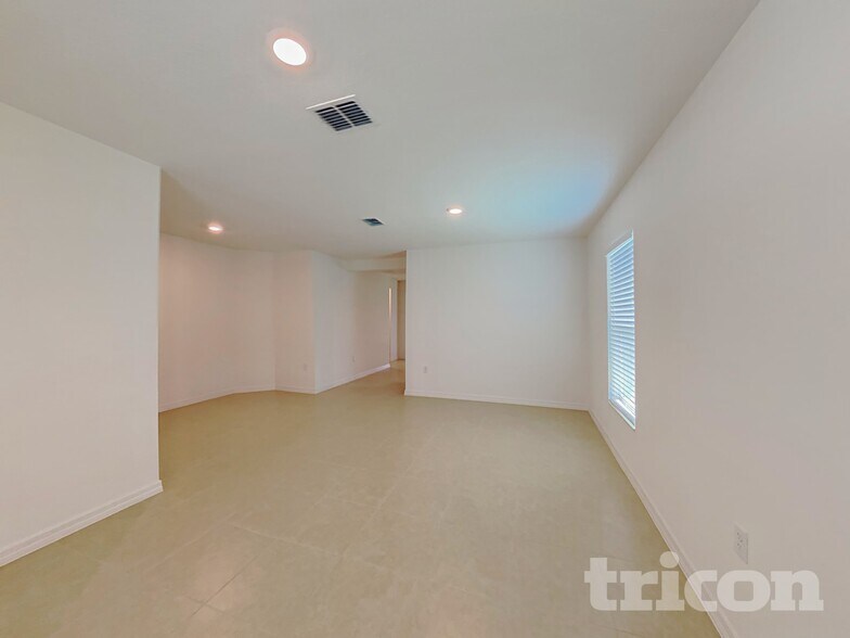 Building Photo - 1656 Luft Ln