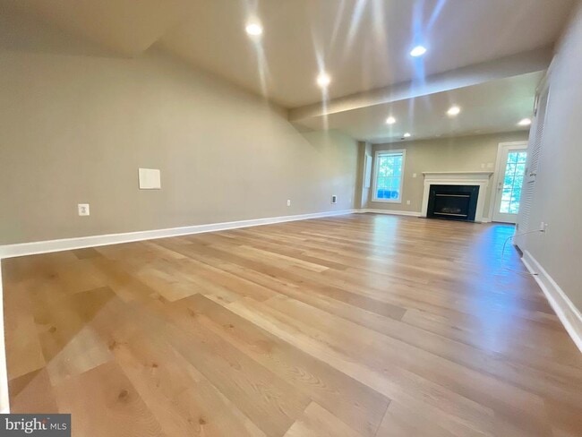 Building Photo - 3550 Tabard Ln