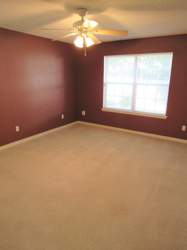 Building Photo - 1784 Ivalea Cir