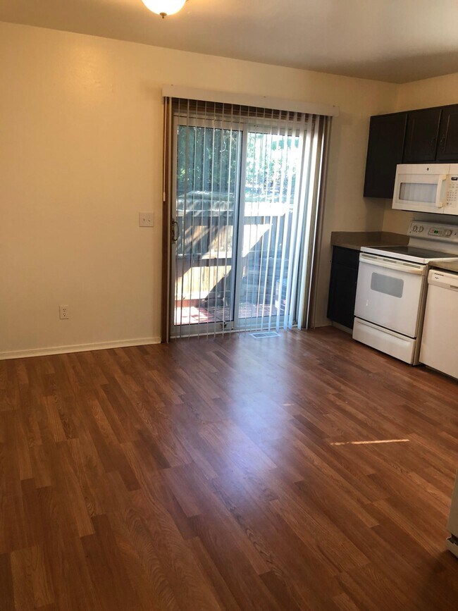 Building Photo - 17664 E Loyola Dr