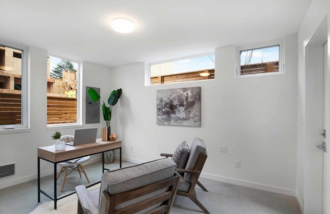 Building Photo - Modern Wallingford/Fremont Home with Rooftop Views & Designer Finishes