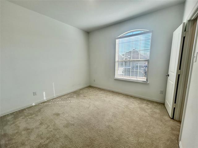 Building Photo - 2113 Donker Dr