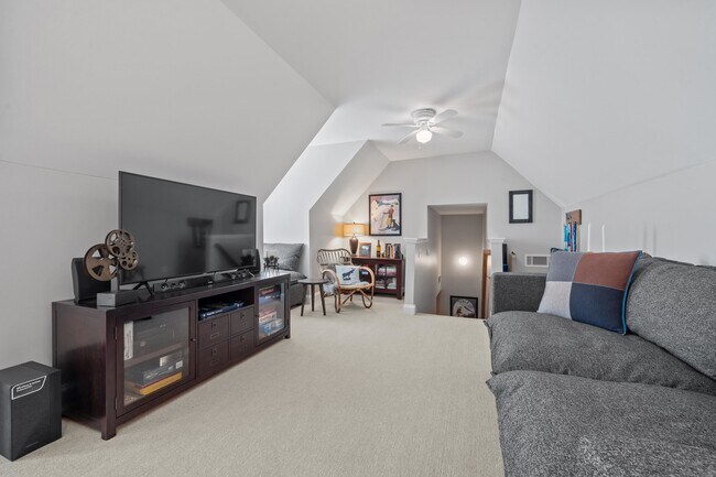 Building Photo - 29 Oakton N