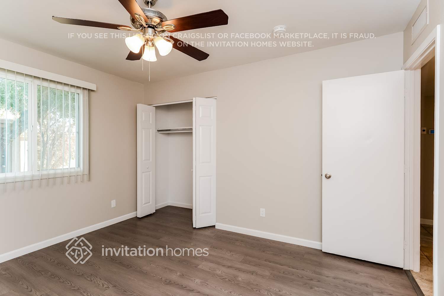 Building Photo - 4907 S Park Dr