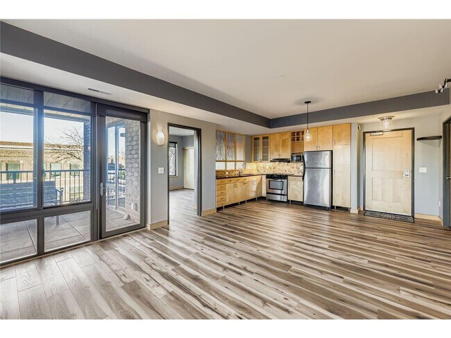 Building Photo - 10 E 26th St