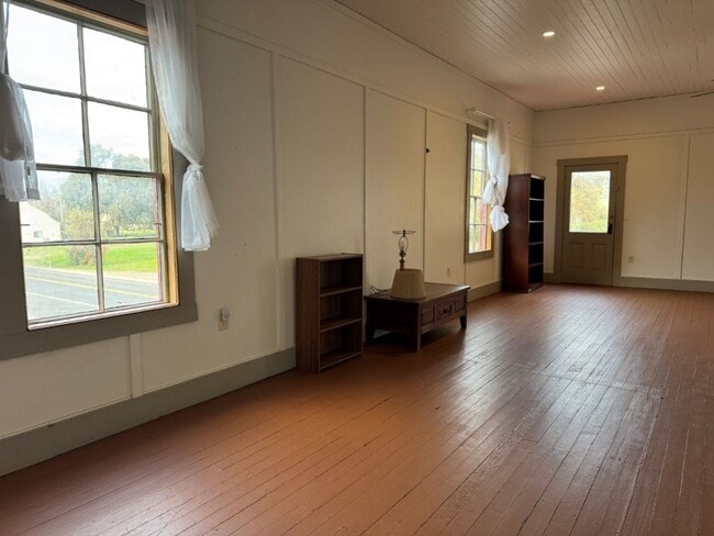 Building Photo - Apartment in Guinda